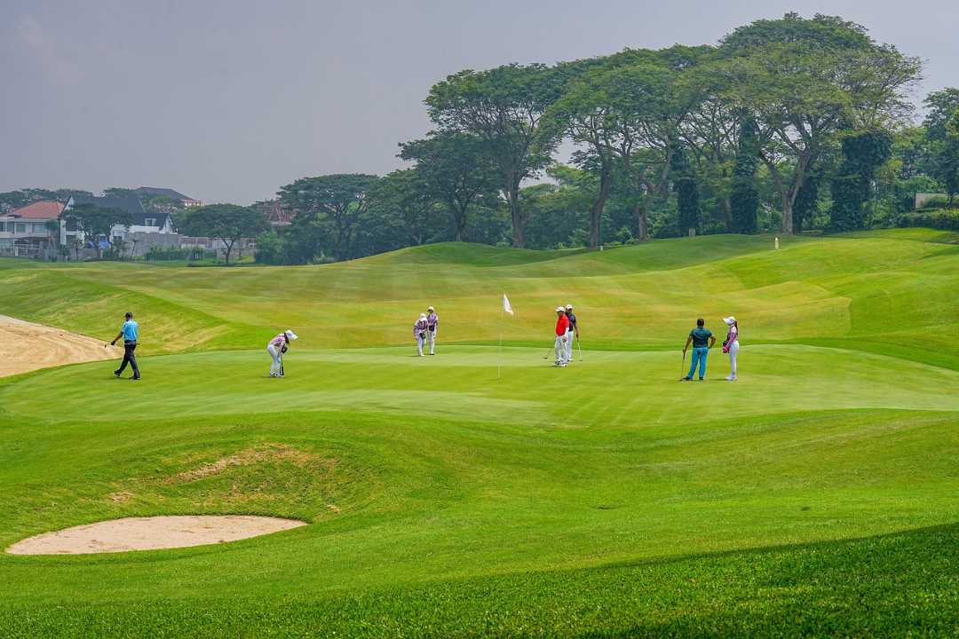 Golf Meningkatkan Kesehatan Fisik dengan Cara yang Lebih Lembut